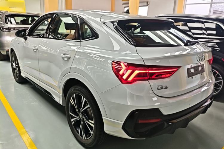 Audi Q3 Sportback 2022 — фото 4