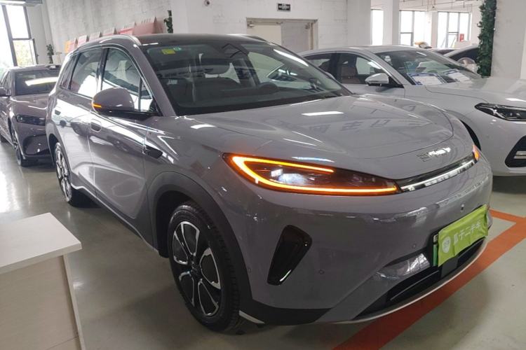 BYD sealion 05 dm i 2026 — фото 3
