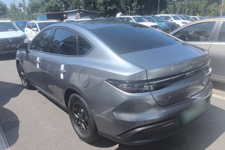 BYD Seal 05 DM-i 2025 — фото 4
