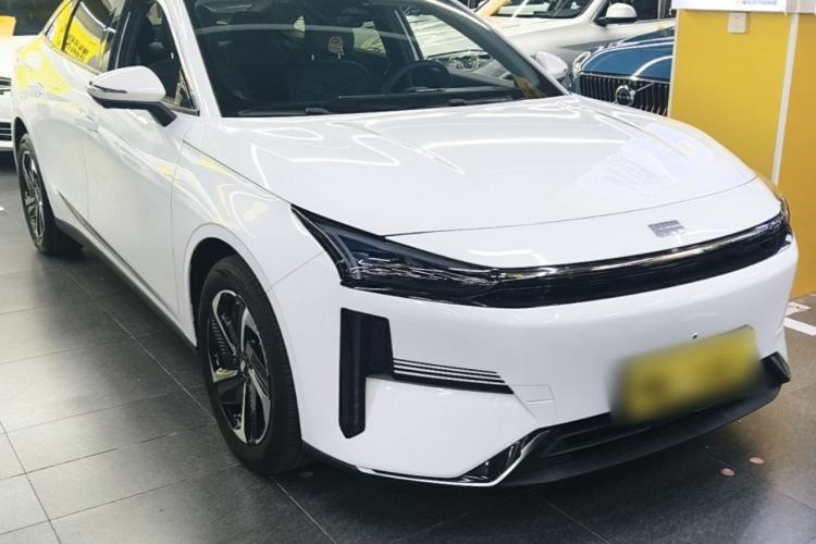 Geely Galaxy L6 2024 — 3