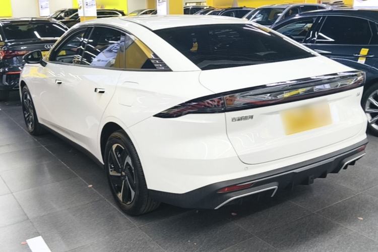 Geely Galaxy L6 2024 — 4