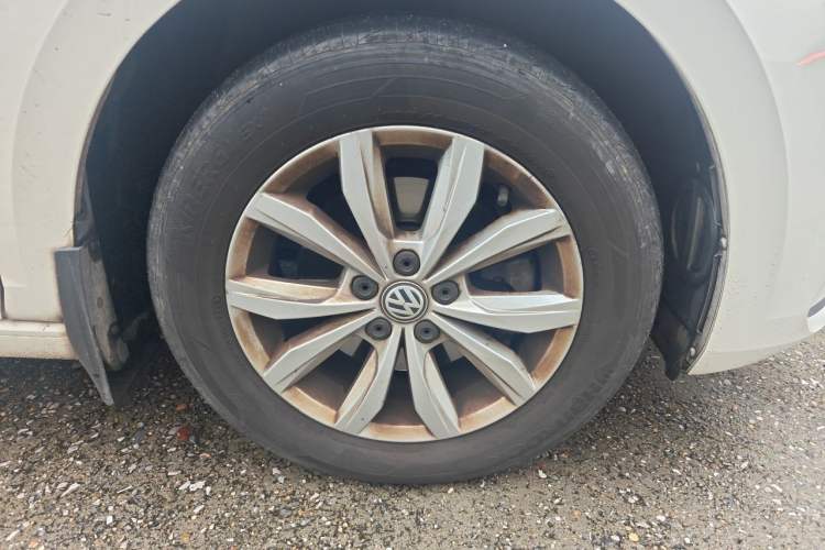 Volkswagen Polo 2019 — 2