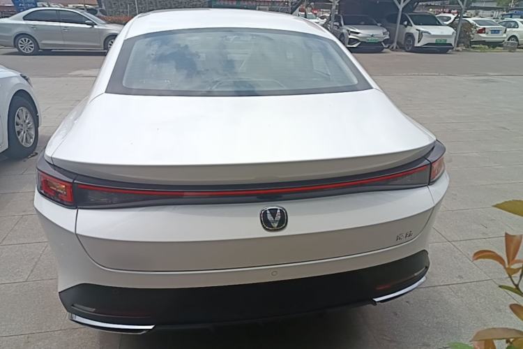 ChangAn Eado 2025 — 5