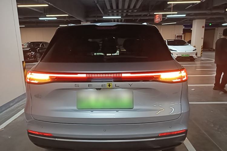 Geely Xingjian 7 2025 — 5