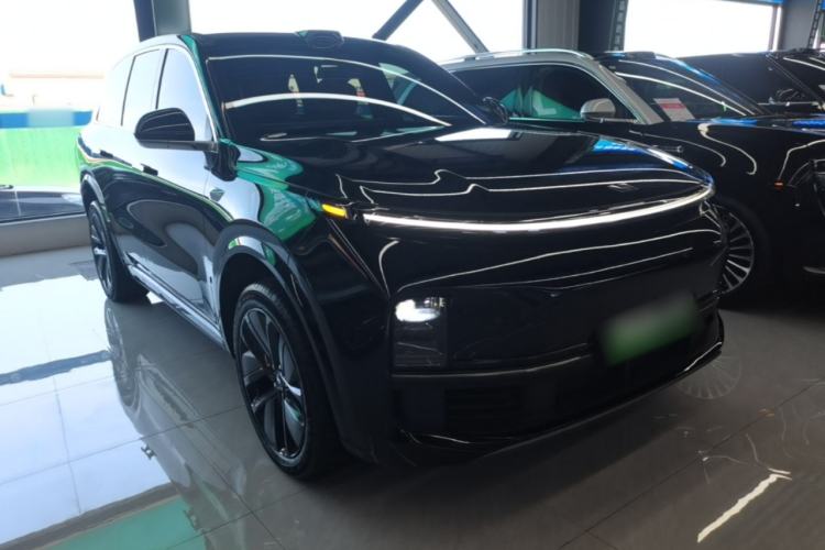 Li Auto L8 2024 — 3
