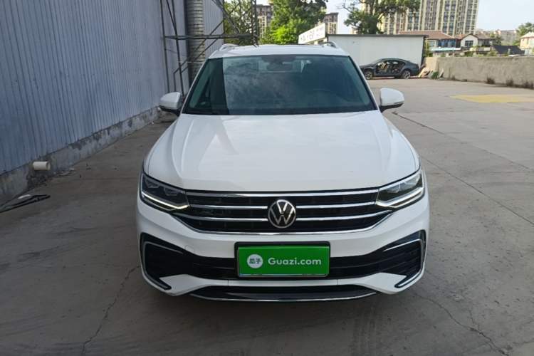 Volkswagen Tiguan L 2022 — фото 2
