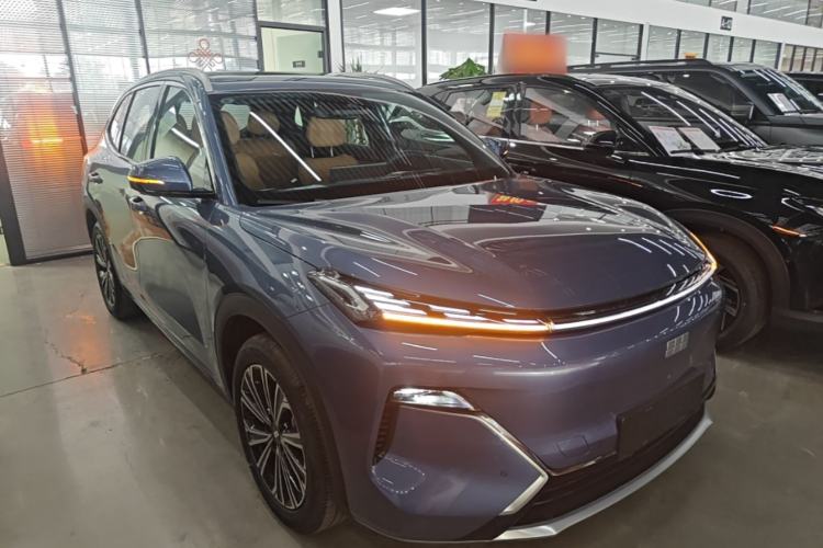 Geely Xingjian 7 2025 — 3