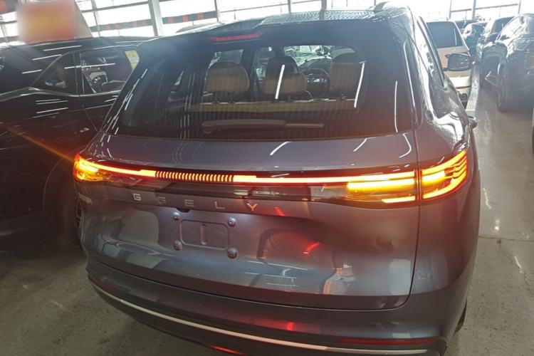 Geely Xingjian 7 2025 — 5