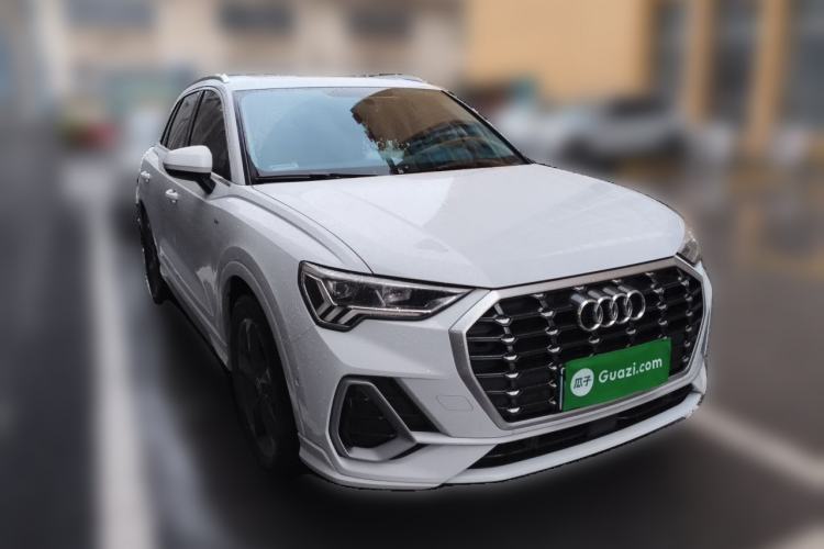 Audi Q3 2022 — 3