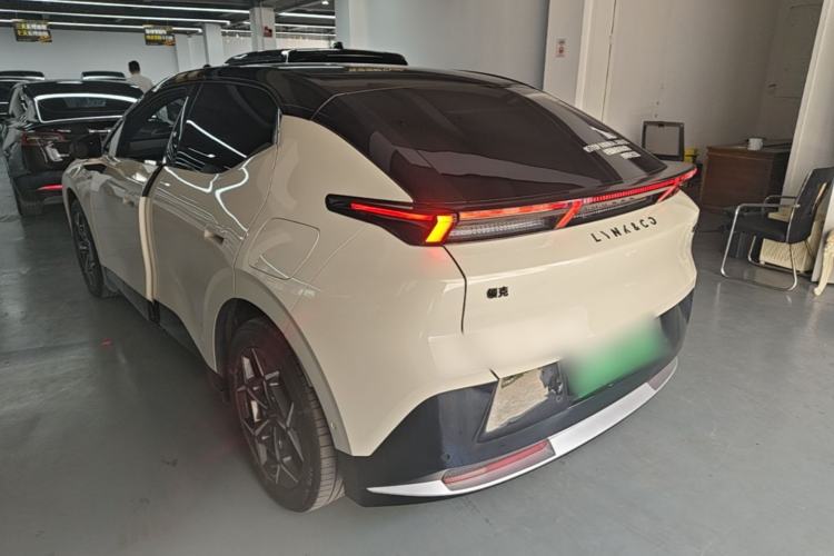 Lynk & Co Z20 2025 — 4