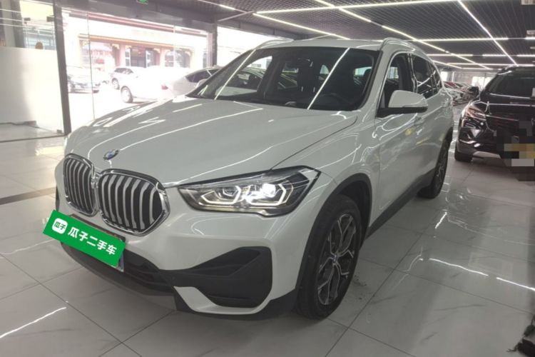 BMW X1 2021 — фото 1
