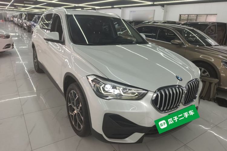 BMW X1 2021 — фото 3