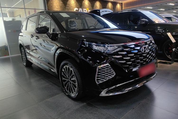 Hyundai Custo 2024 — 3