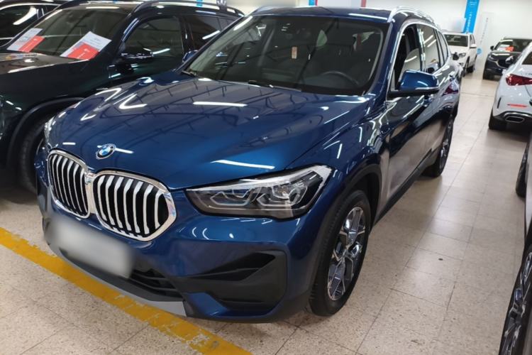 BMW X1 2022 — фото 1