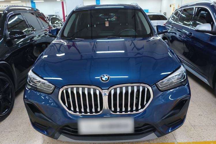 BMW X1 2022 — фото 2