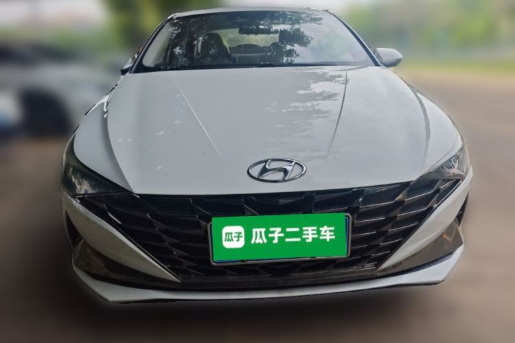 Hyundai Elantra 2021 — фото 2