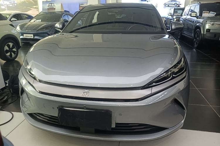 BYD Qin L 2025 — 2
