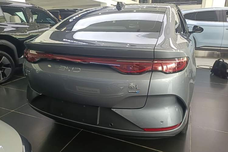 BYD Qin L 2025 — 5