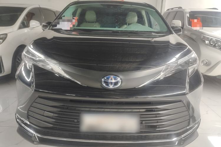 Toyota Sienna 2023 — 2