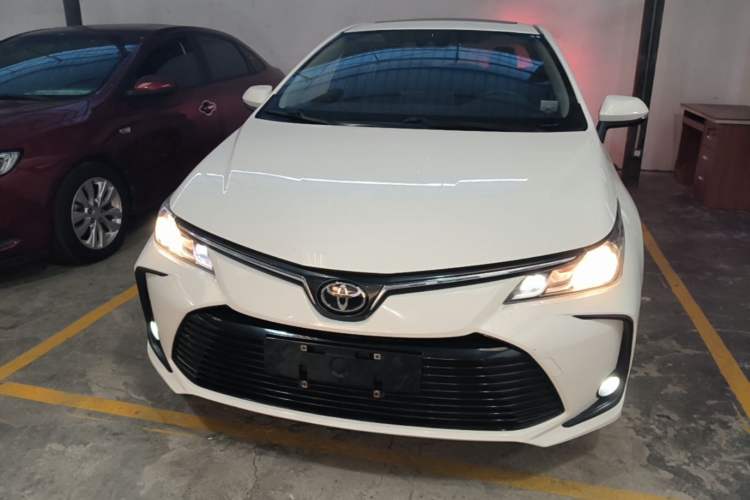 Toyota Corolla 2021 — 2