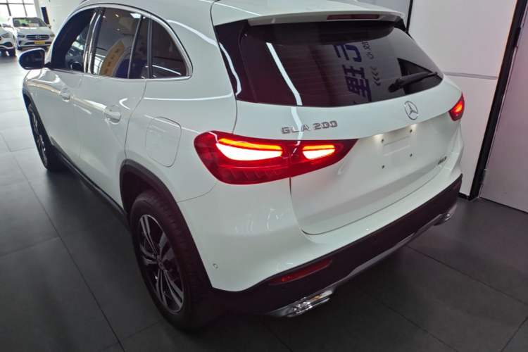 Mercedes-Benz benz gla 2025 — фото 4