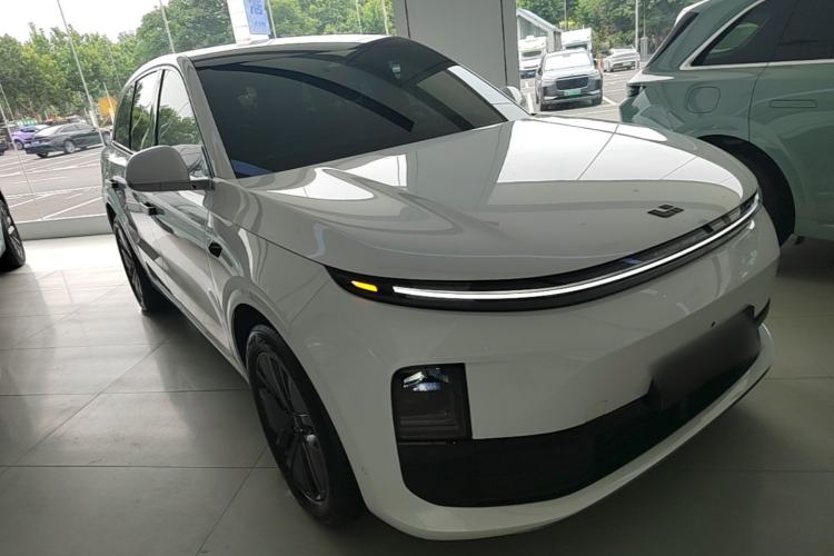 Li Auto L6 2024 — 3
