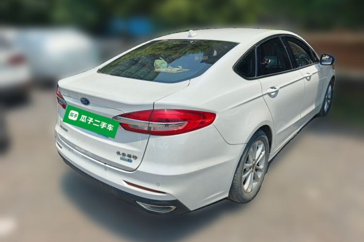 Ford Mondeo 2020 — фото 4