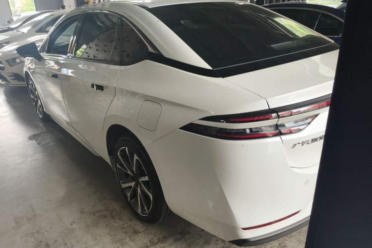 AION S Plus 2022 — 4