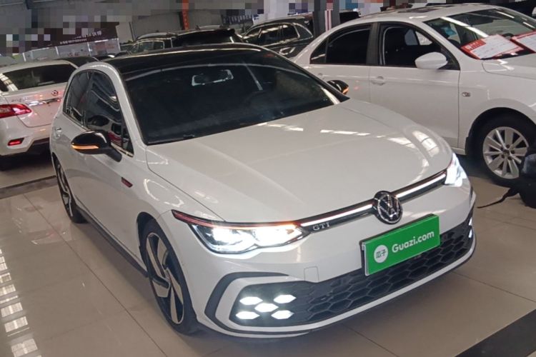 Volkswagen Golf GTI 2021 — 3