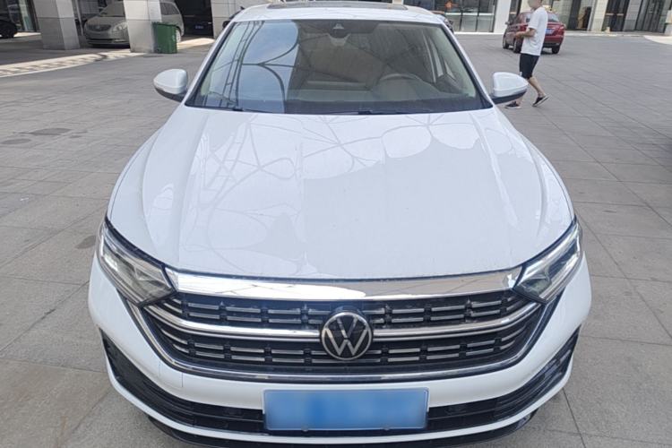 Volkswagen Sagitar 2025 — 2
