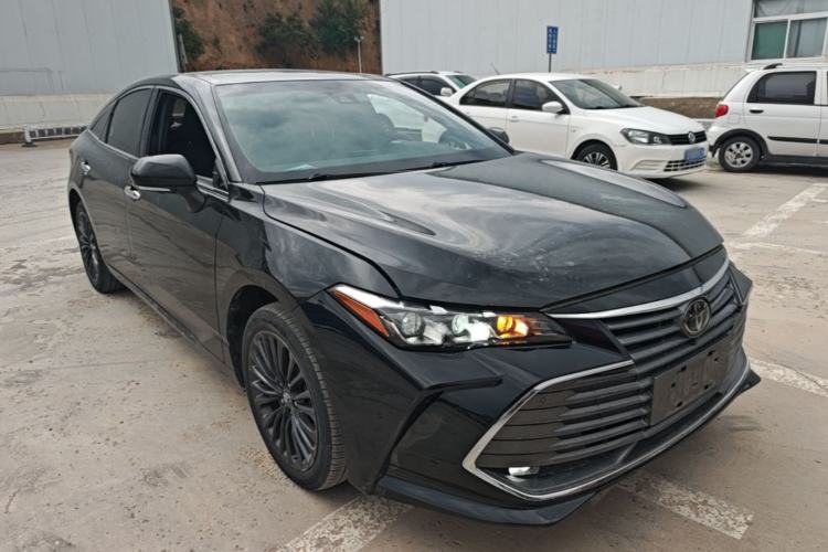 Toyota Avalon 2019 — 3