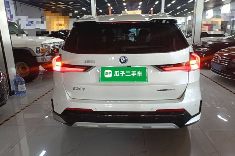 BMW iX1 2025 — 5