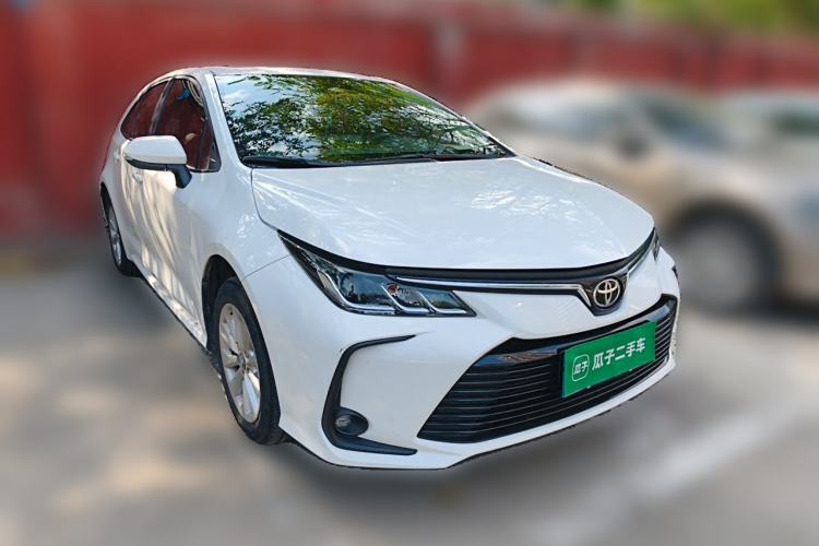 Toyota Corolla 2021 — фото 3