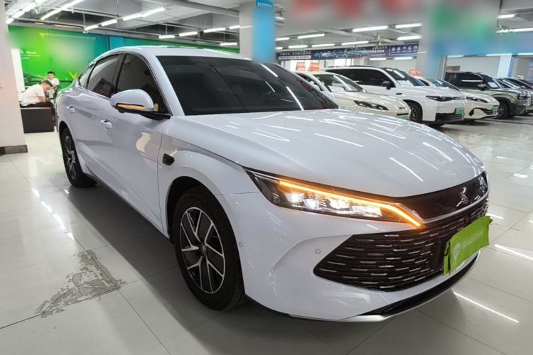 BYD Qin L 2025 — 3