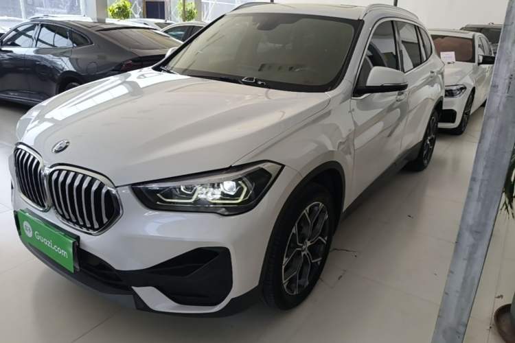 BMW X1 2021 — фото 1