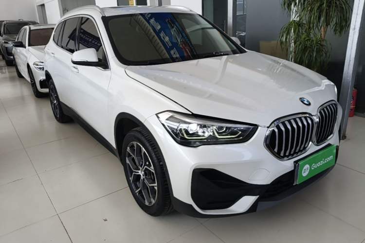 BMW X1 2021 — фото 3