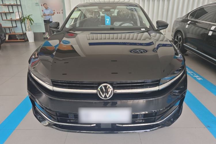 Volkswagen Magotan 2026 — 2