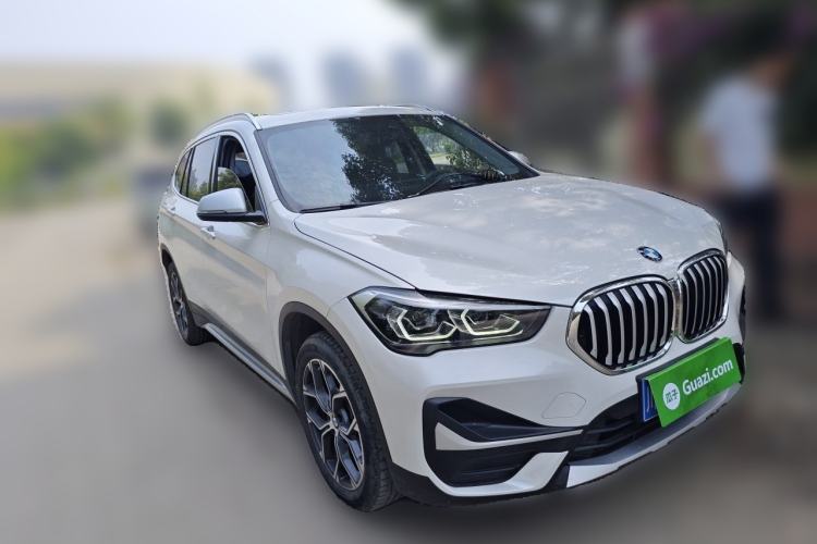 BMW X1 2022 — фото 3