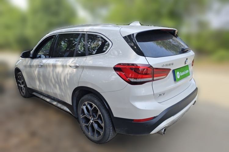 BMW X1 2022 — фото 4