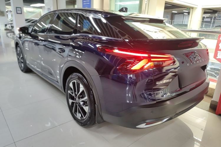 Citroen C5 X 2024 — 4