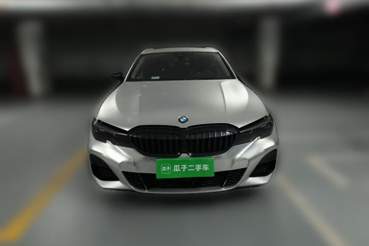 BMW 330Li 2021 — 2