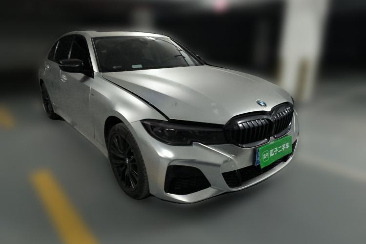 BMW 330Li 2021 — 3