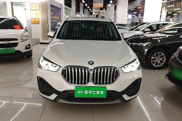 BMW X1 2021 — 2