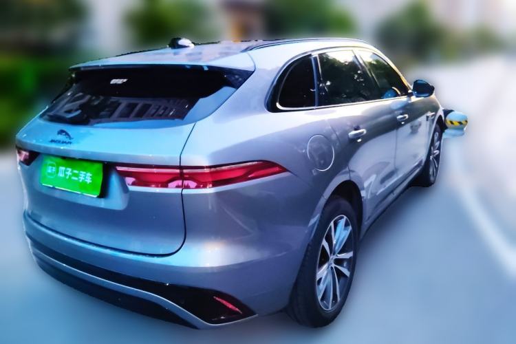 Jaguar f pace 2024 — фото 4