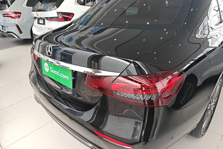 Mercedes-Benz E 260 L 2023 — 5
