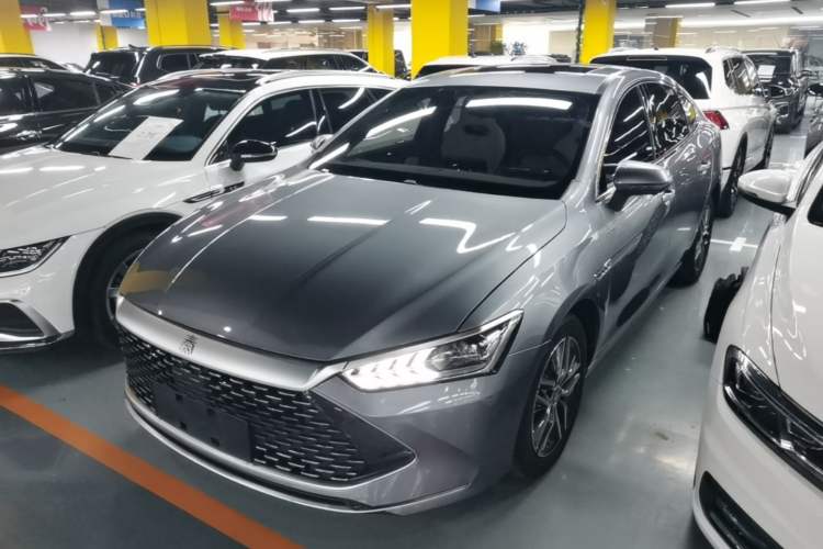 BYD Qin PLUS 2023 — фото 1