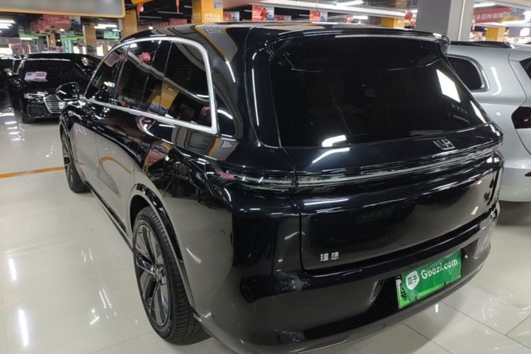 Li Auto L8 2024 — 4