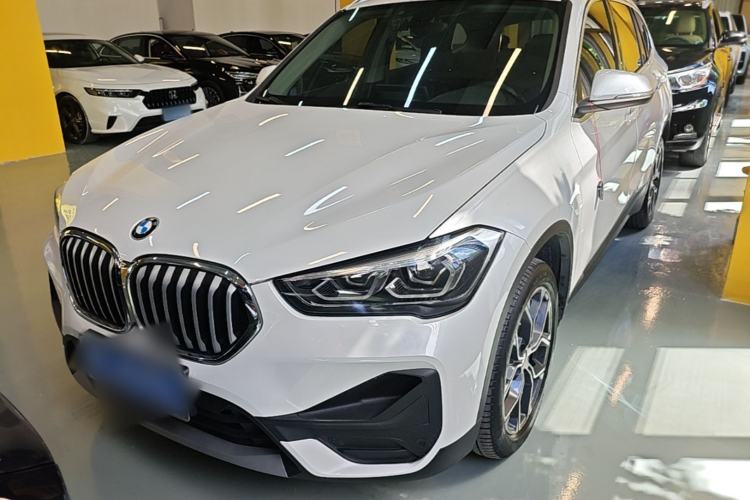 BMW X1 2022 — фото 2