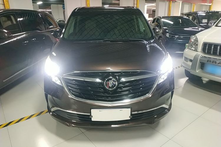 Buick GL8 2021 — 2