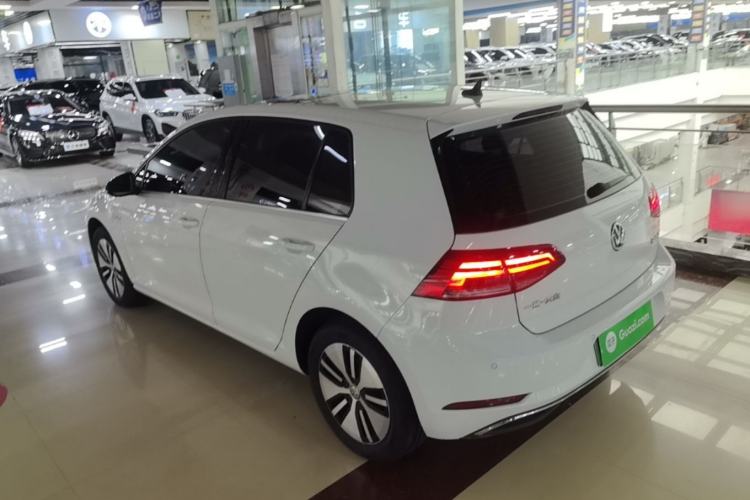 Volkswagen Golf 2020 — 4